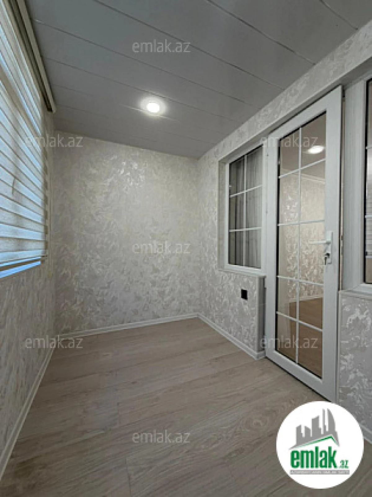 Satılır 3 otaqlı köhnə tikili 74 m²