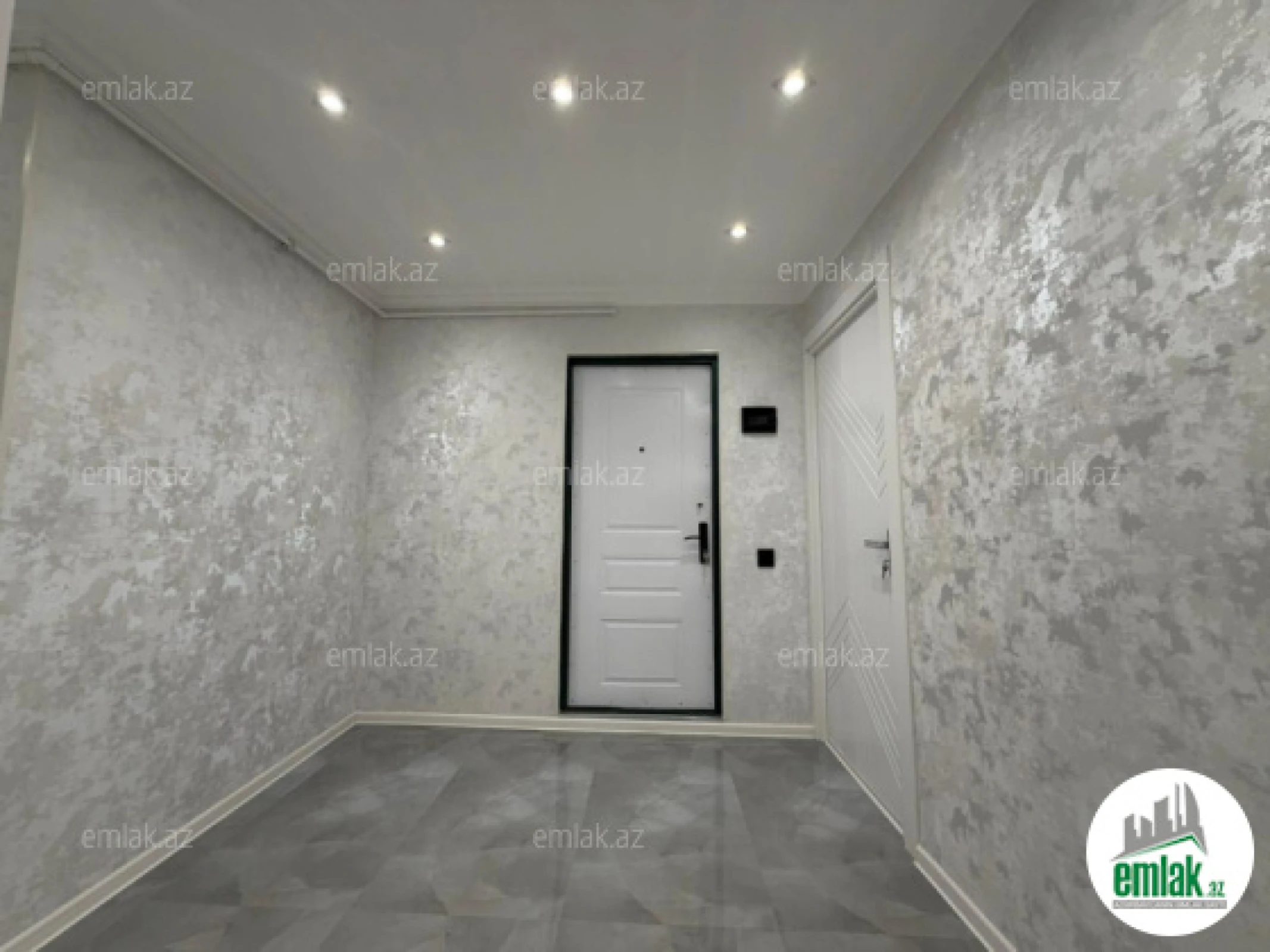 Satılır 3 otaqlı köhnə tikili 74 m²