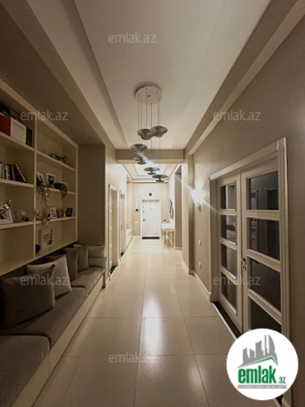 Satılır 4 otaqlı yeni tikili 202 m²