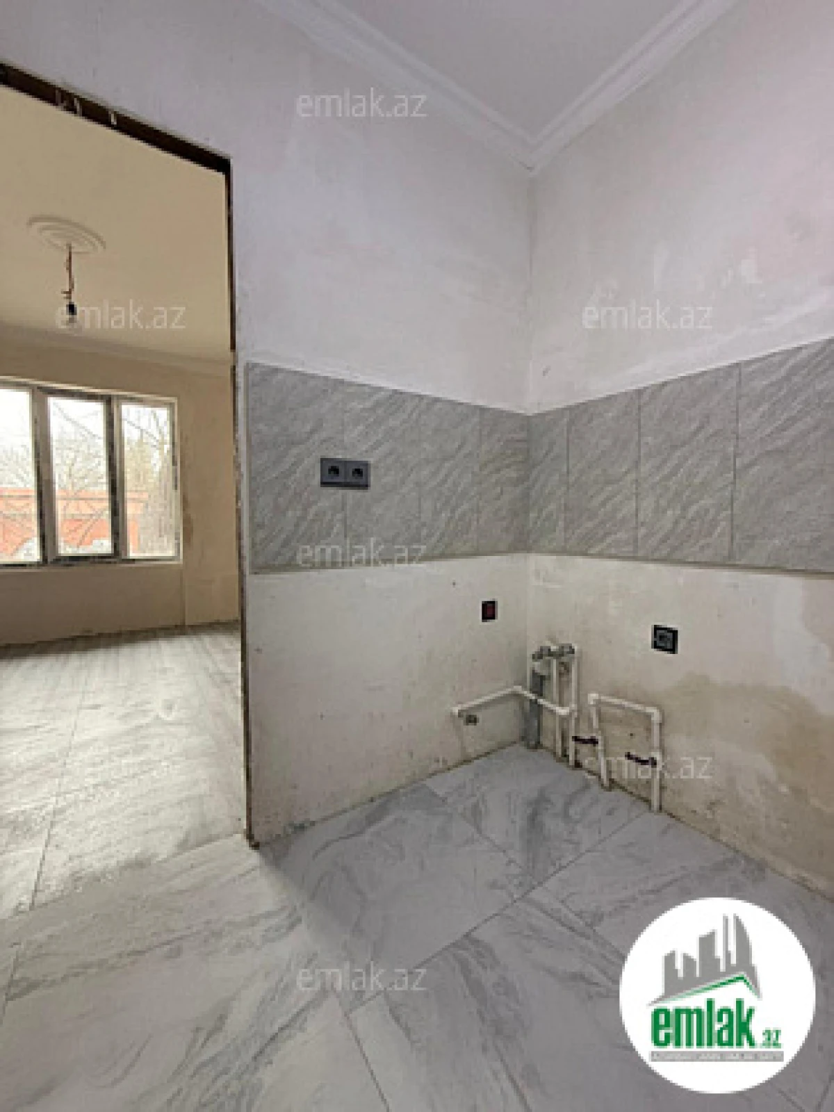 Satılır 1 otaqlı köhnə tikili 20 m²