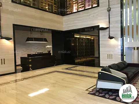 Satılır 4 otaqlı yeni tikili 180 m²