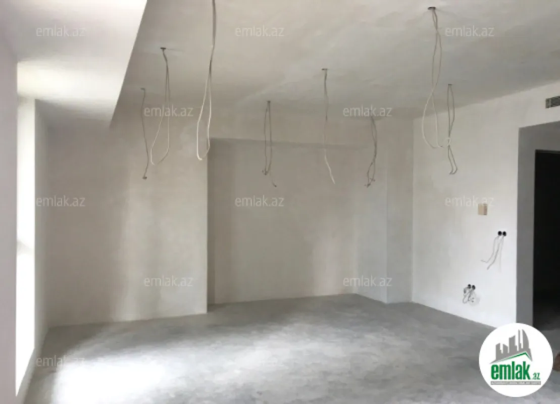 Satılır 4 otaqlı yeni tikili 180 m²