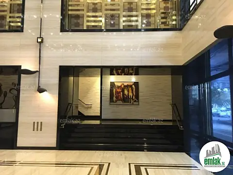 Satılır 4 otaqlı yeni tikili 180 m²