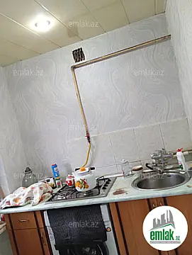 Satılır 2 otaqlı köhnə tikili 50 m²