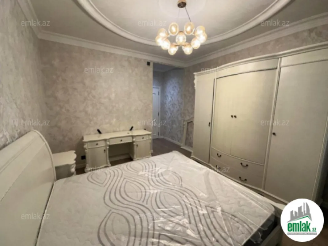 Satılır 3 otaqlı yeni tikili 120 m²