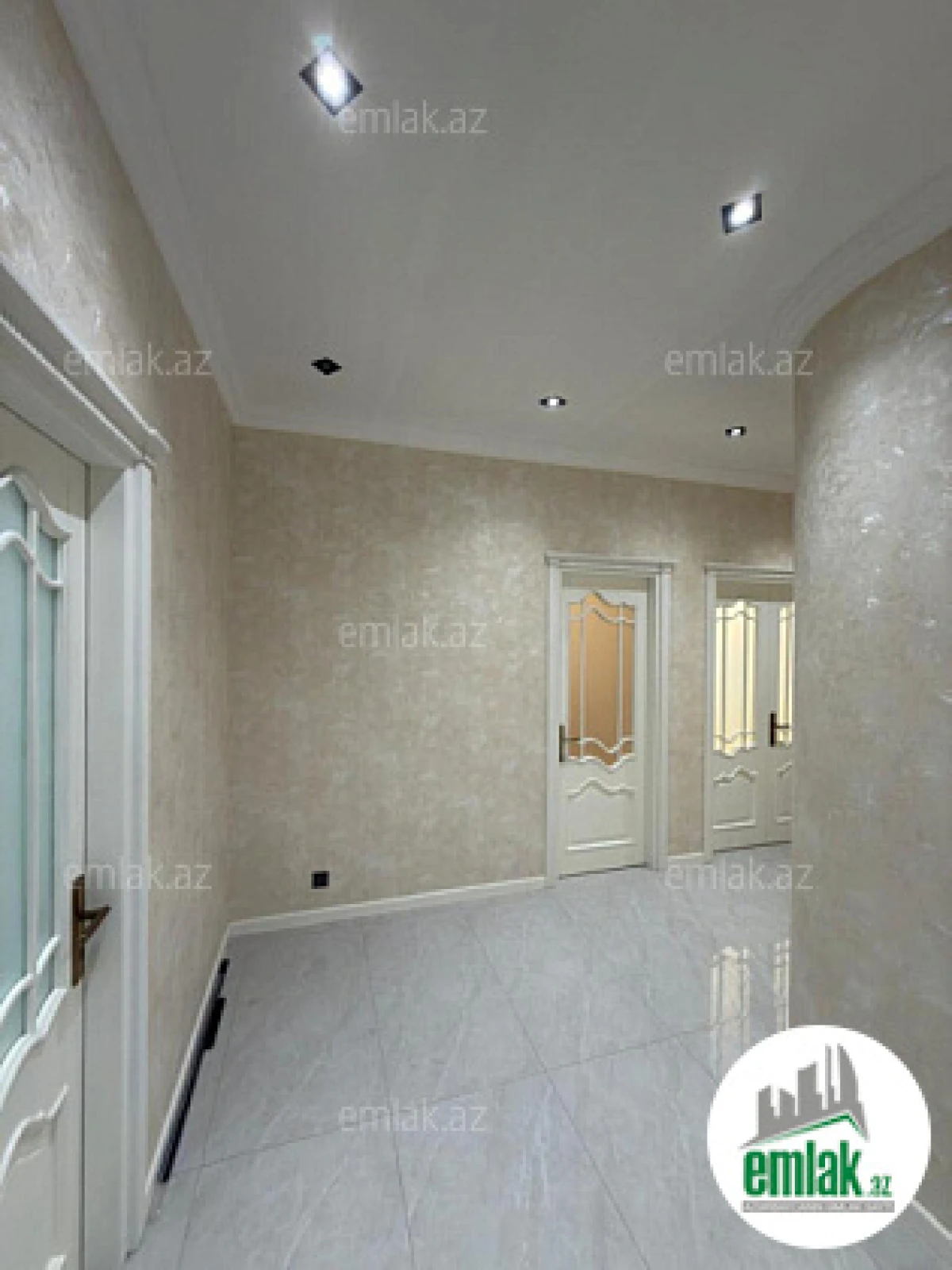 Satılır 3 otaqlı yeni tikili 120 m²