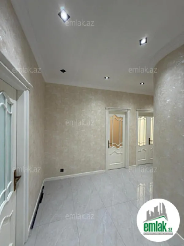 Satılır 3 otaqlı yeni tikili 120 m²