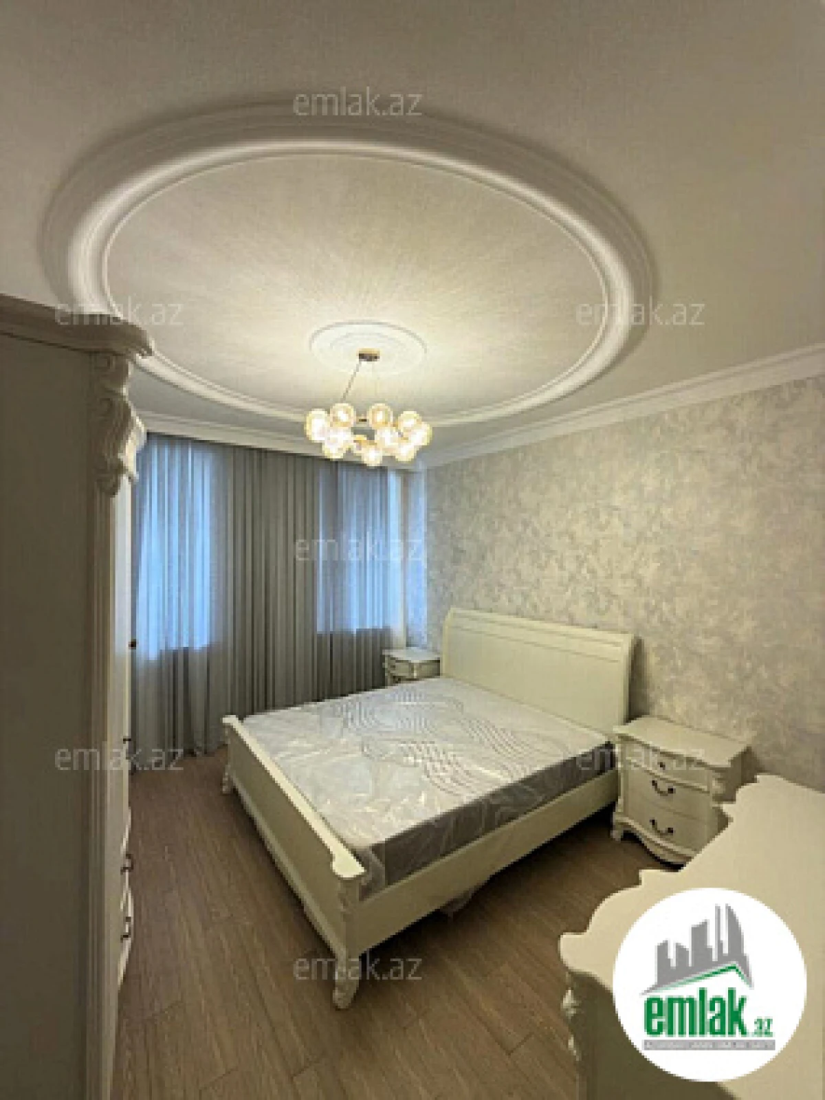 Satılır 3 otaqlı yeni tikili 120 m²