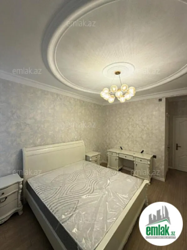 Satılır 3 otaqlı yeni tikili 120 m²