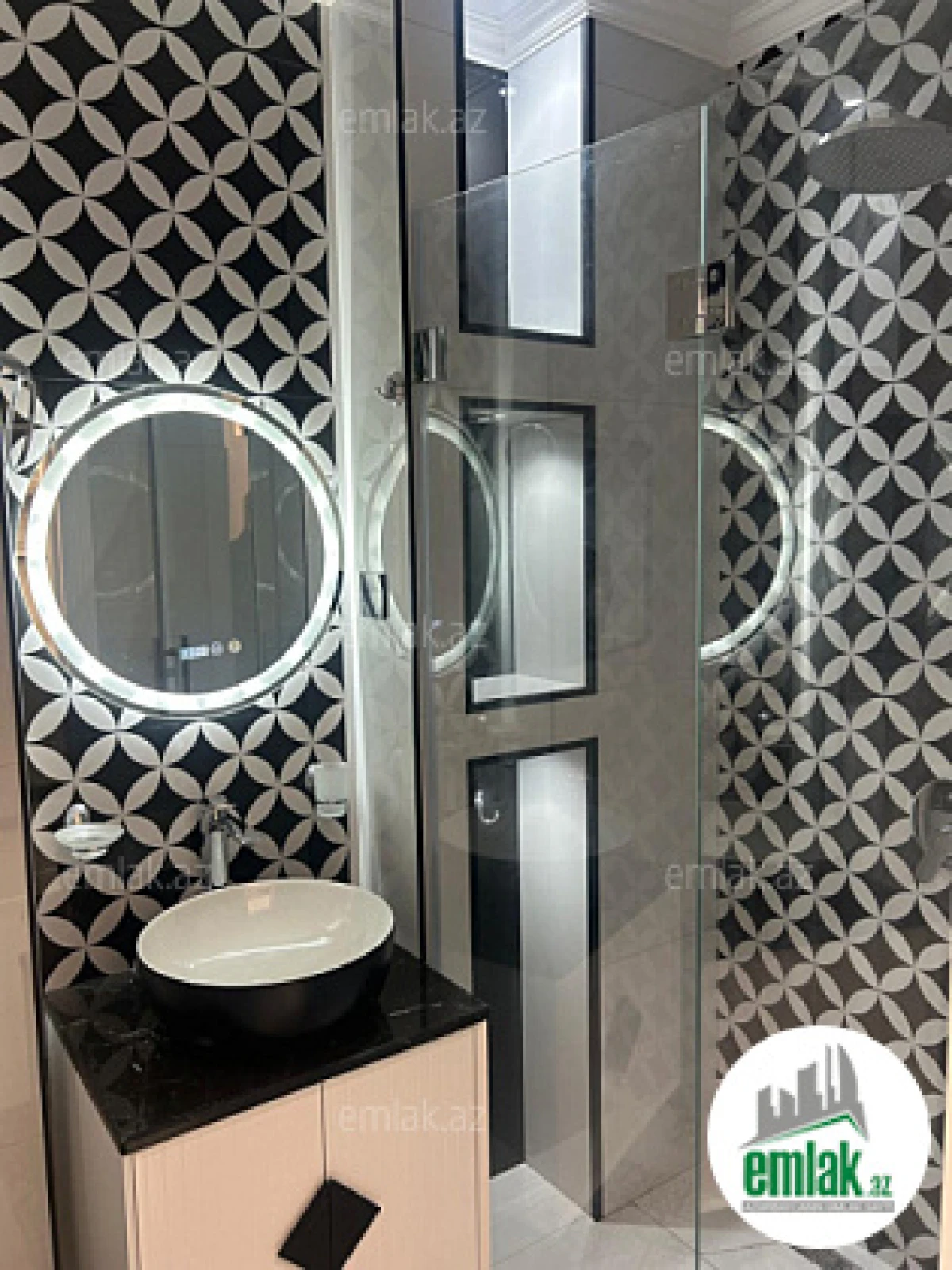 Satılır 2 otaqlı yeni tikili 60 m²