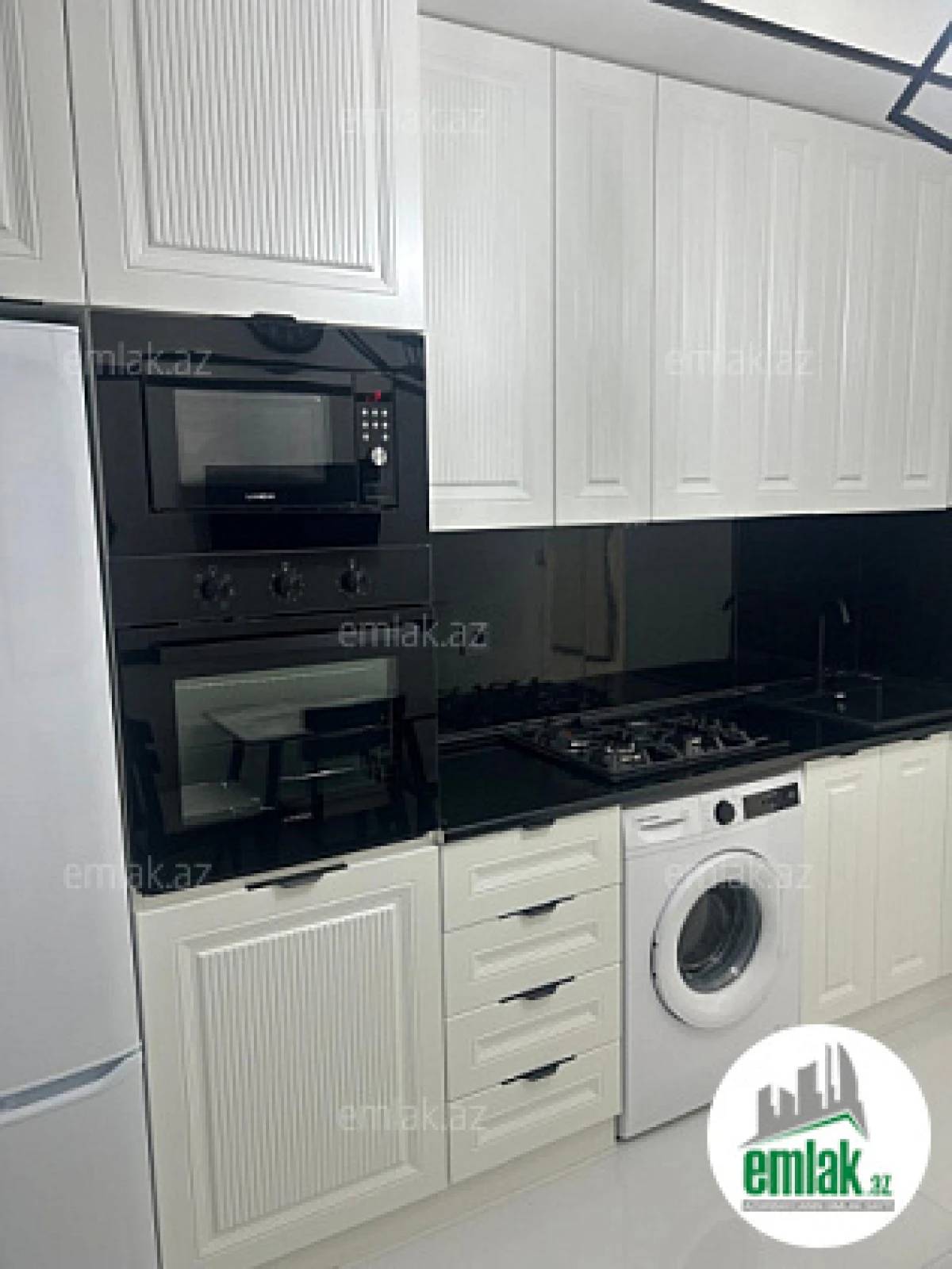 Satılır 2 otaqlı yeni tikili 60 m²