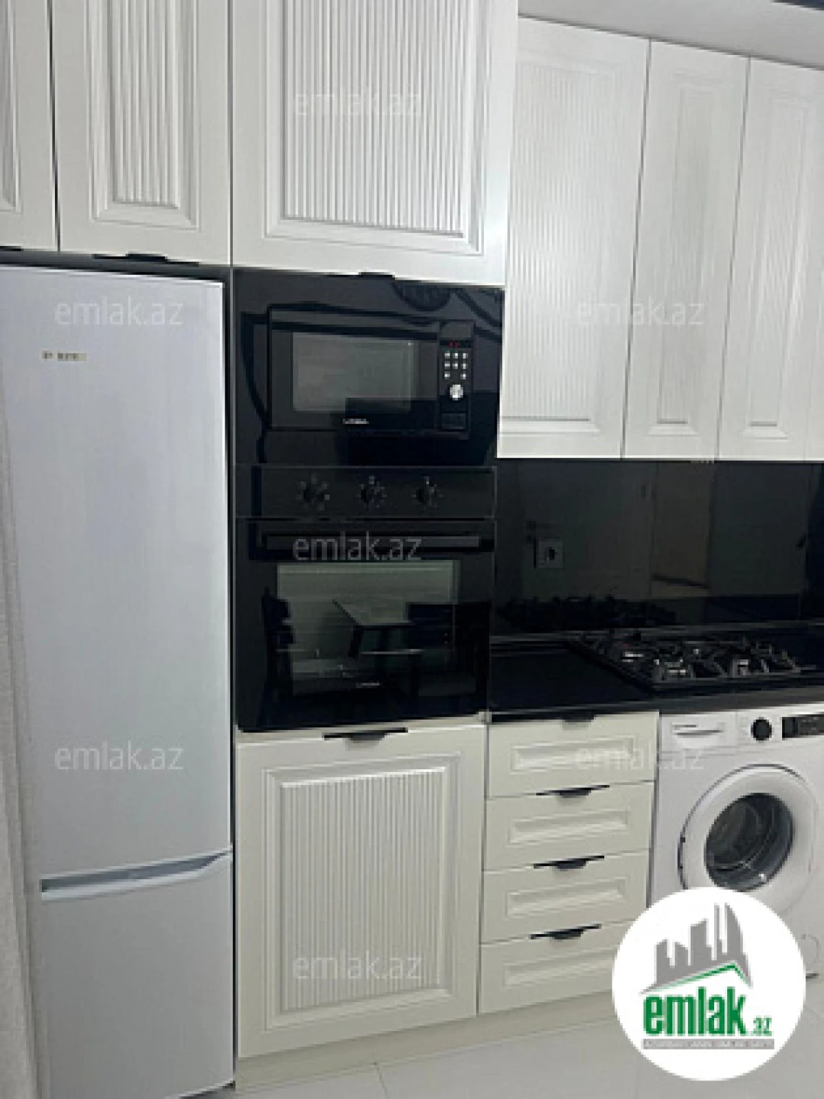 Satılır 2 otaqlı yeni tikili 60 m²