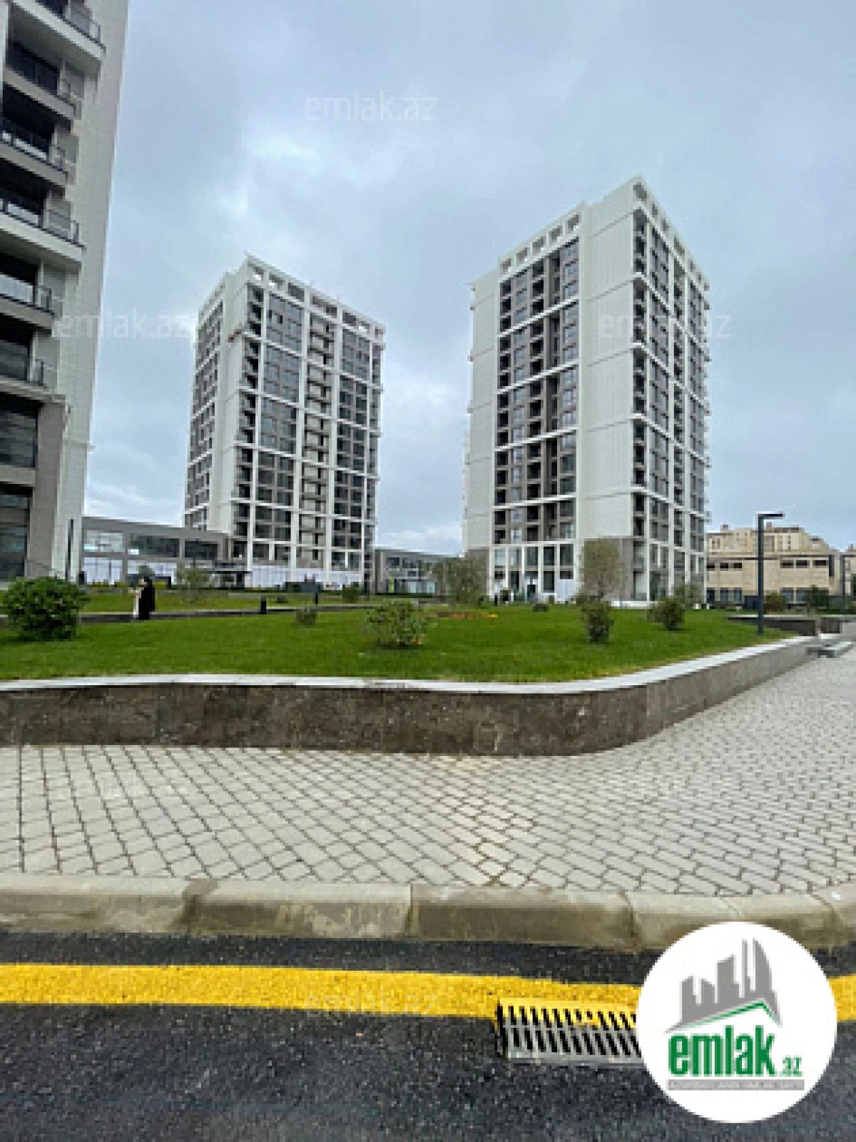 Satılır 3 otaqlı yeni tikili 118 m²