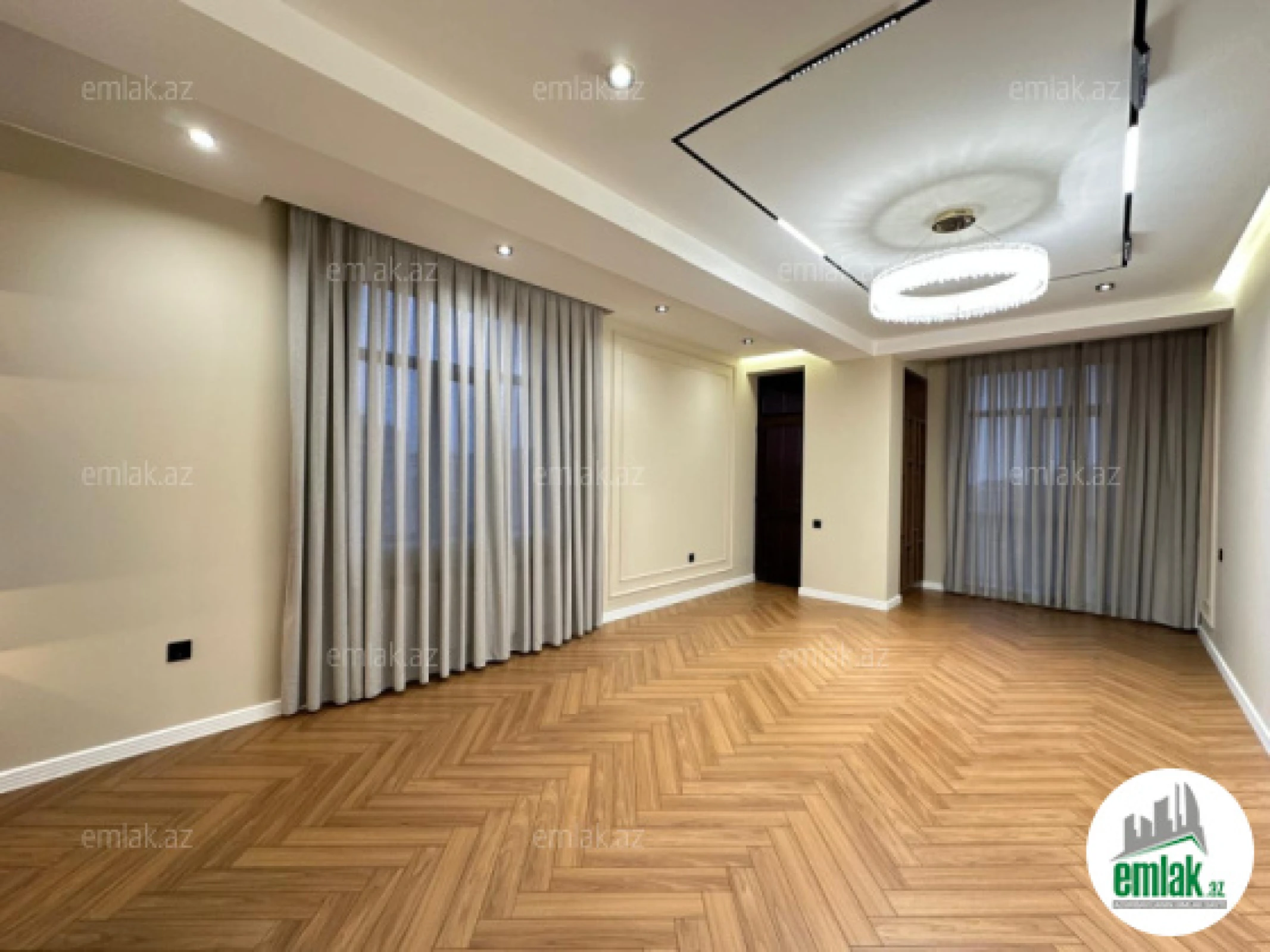 Satılır 4 otaqlı yeni tikili 140 m²