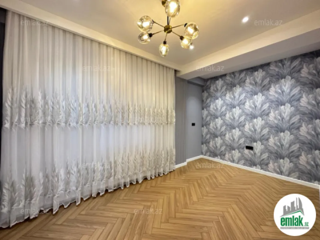 Satılır 4 otaqlı yeni tikili 140 m²