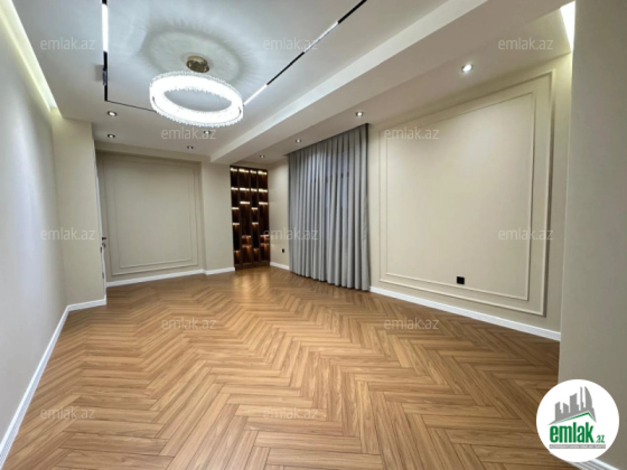 Satılır 4 otaqlı yeni tikili 140 m²