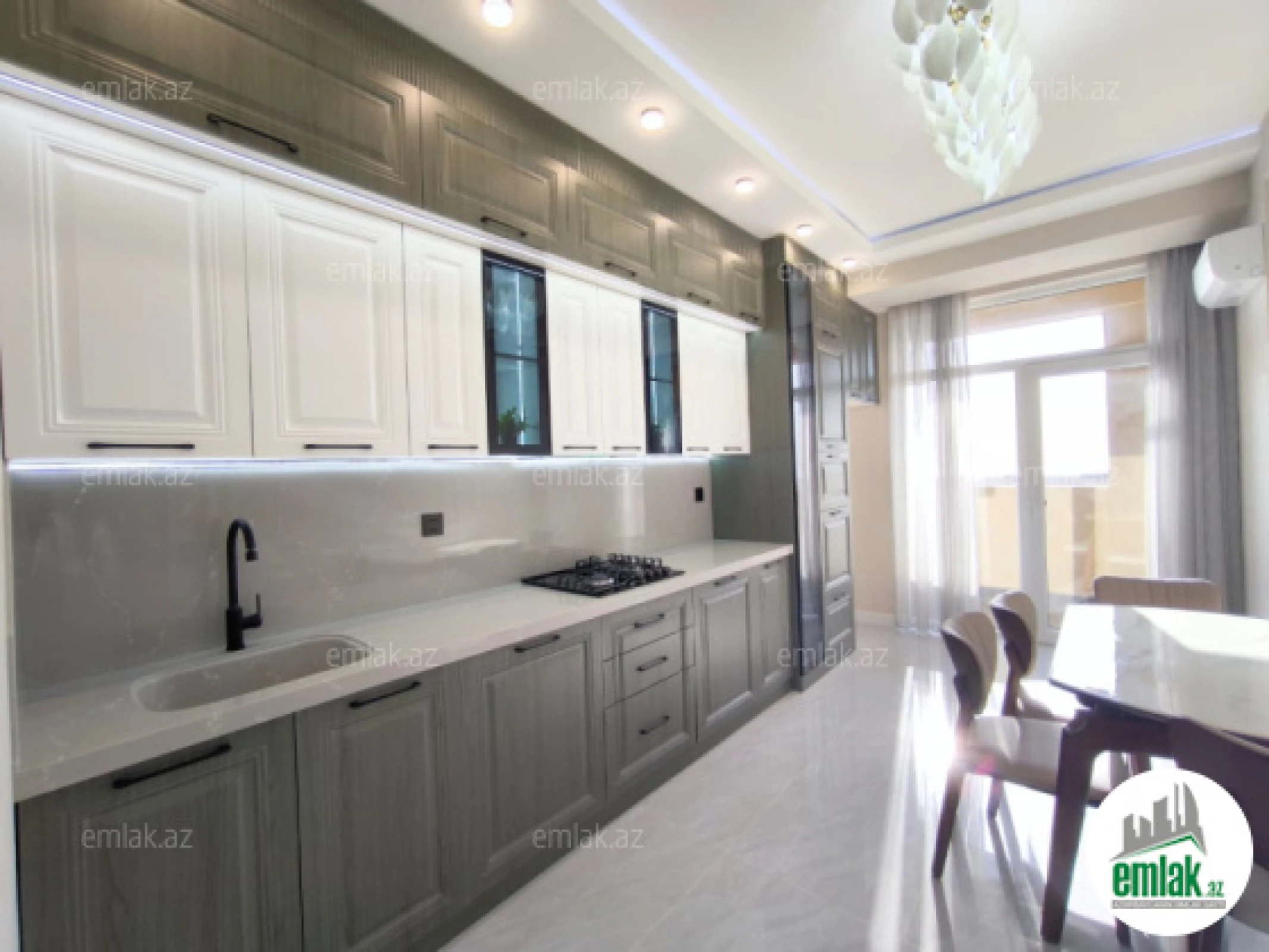 Satılır 3 otaqlı yeni tikili 105 m²