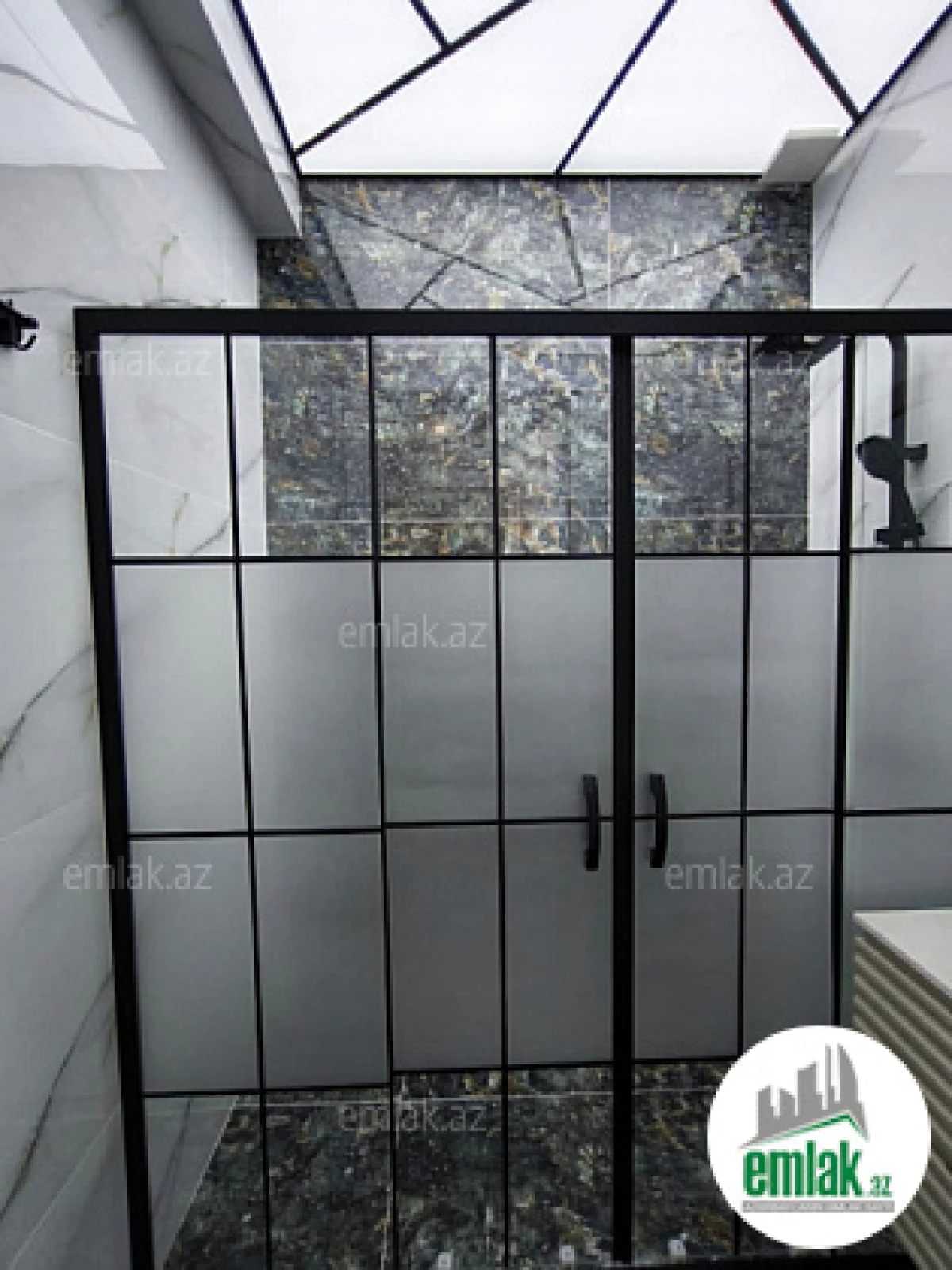 Satılır 3 otaqlı yeni tikili 105 m²