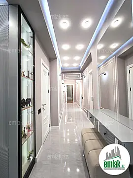 Satılır 3 otaqlı yeni tikili 105 m²