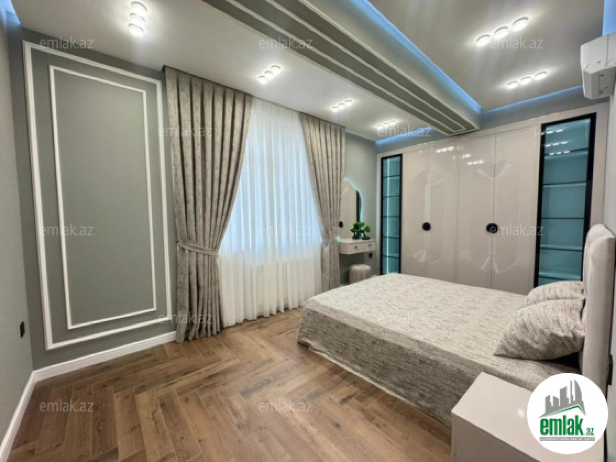 Satılır 3 otaqlı yeni tikili 105 m²