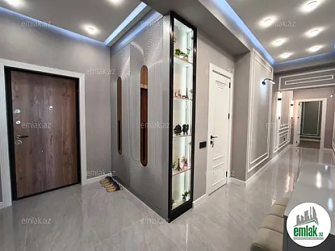 Satılır 3 otaqlı yeni tikili 105 m²