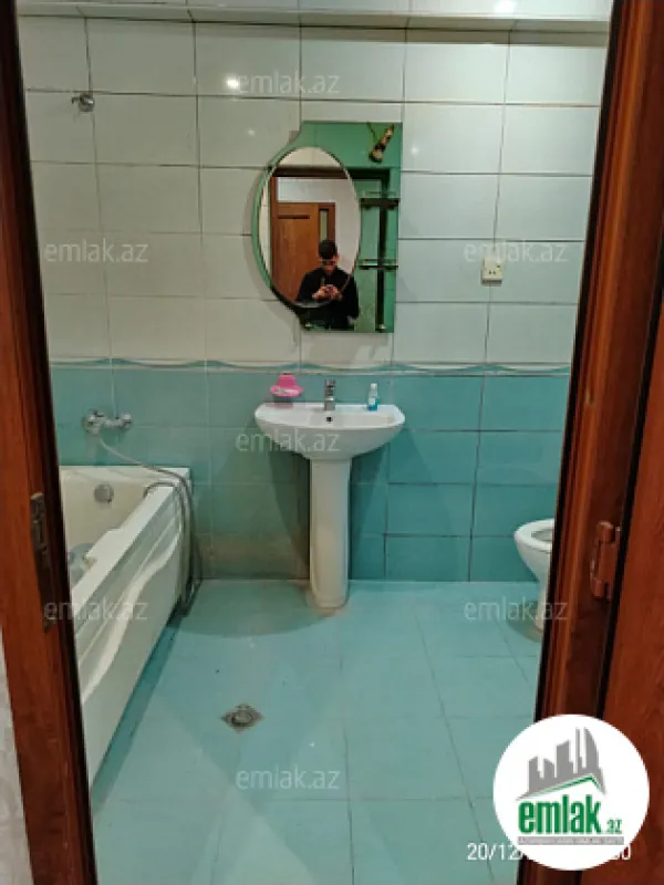 Satılır 2 otaqlı yeni tikili 70 m²