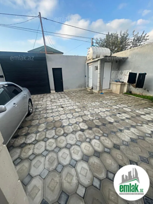 Satılır 5 otaqlı həyət evi 160 m²