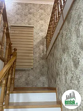 Satılır 5 otaqlı həyət evi 160 m²