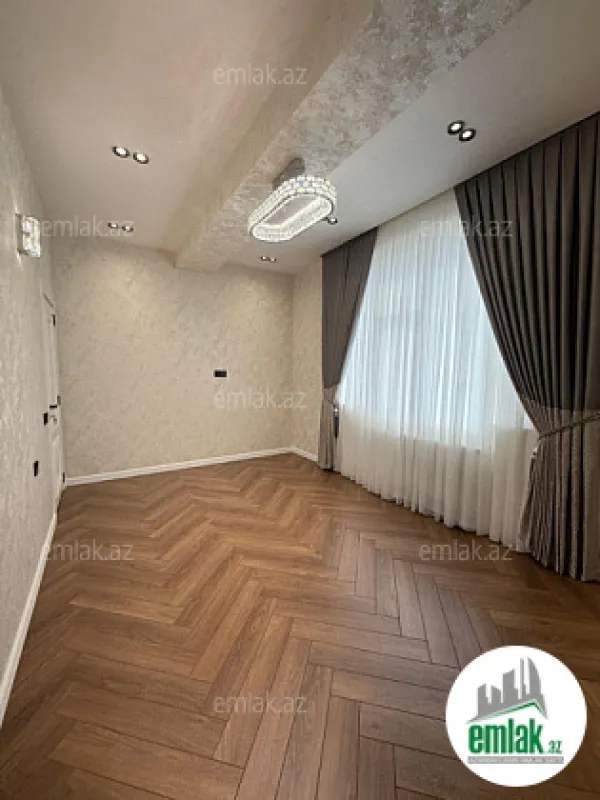 Satılır 3 otaqlı yeni tikili 105 m²
