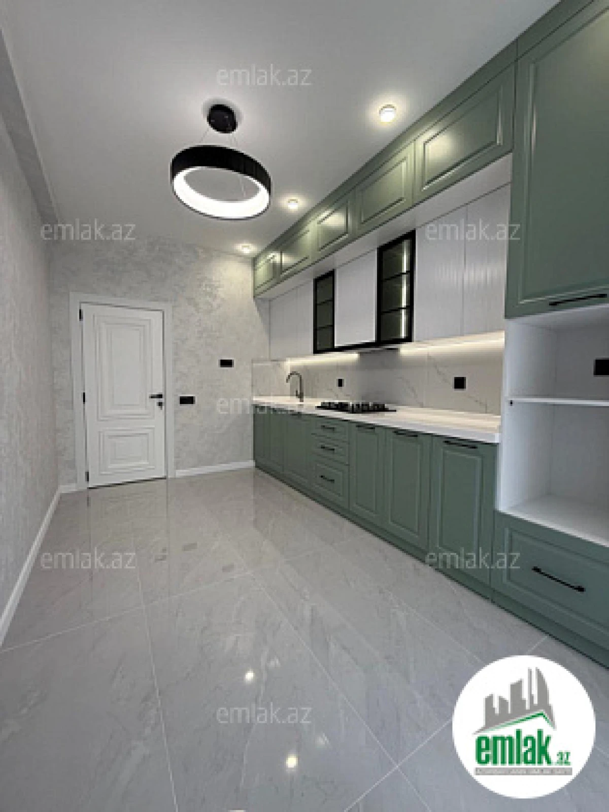 Satılır 3 otaqlı yeni tikili 105 m²