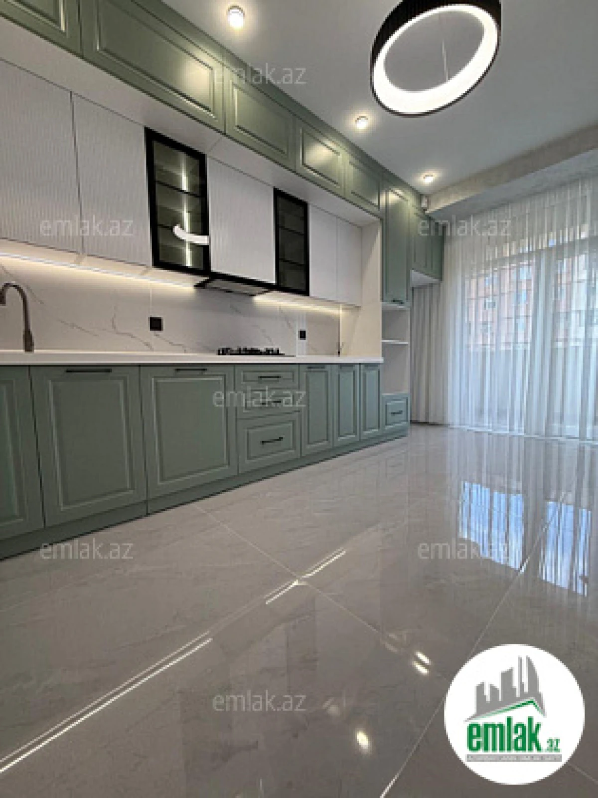 Satılır 3 otaqlı yeni tikili 105 m²