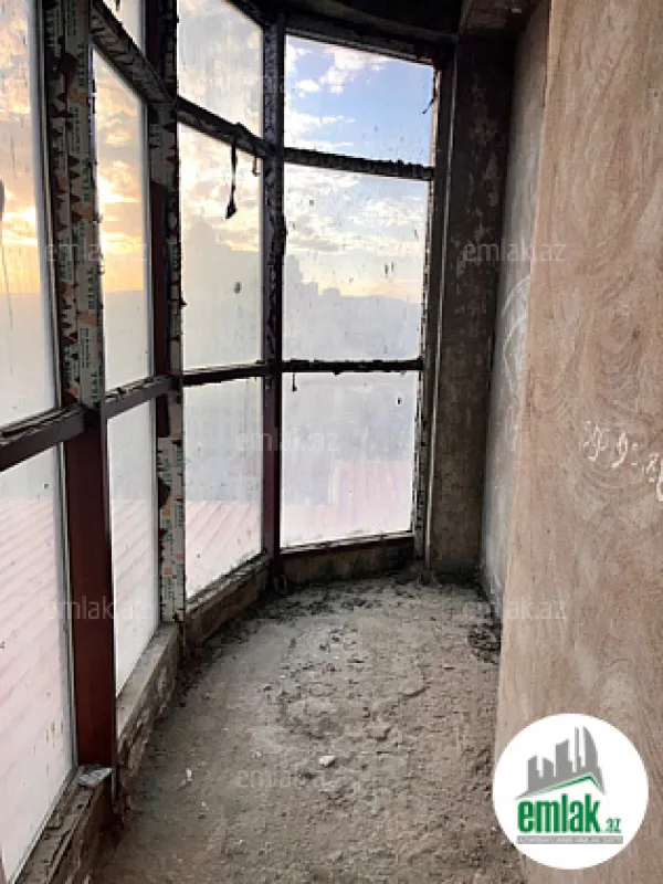 Satılır 4 otaqlı yeni tikili 210 m²