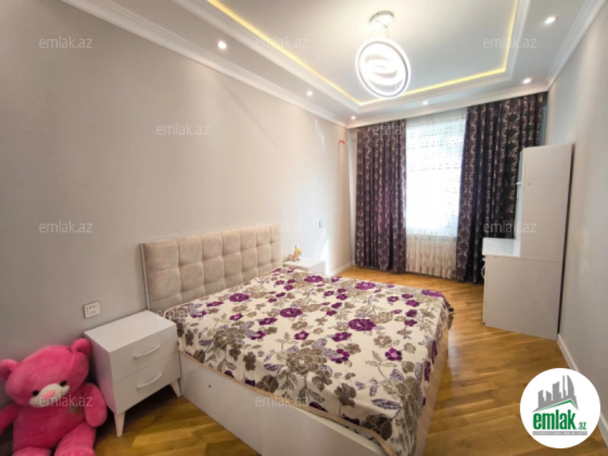 Satılır 4 otaqlı yeni tikili 140 m²