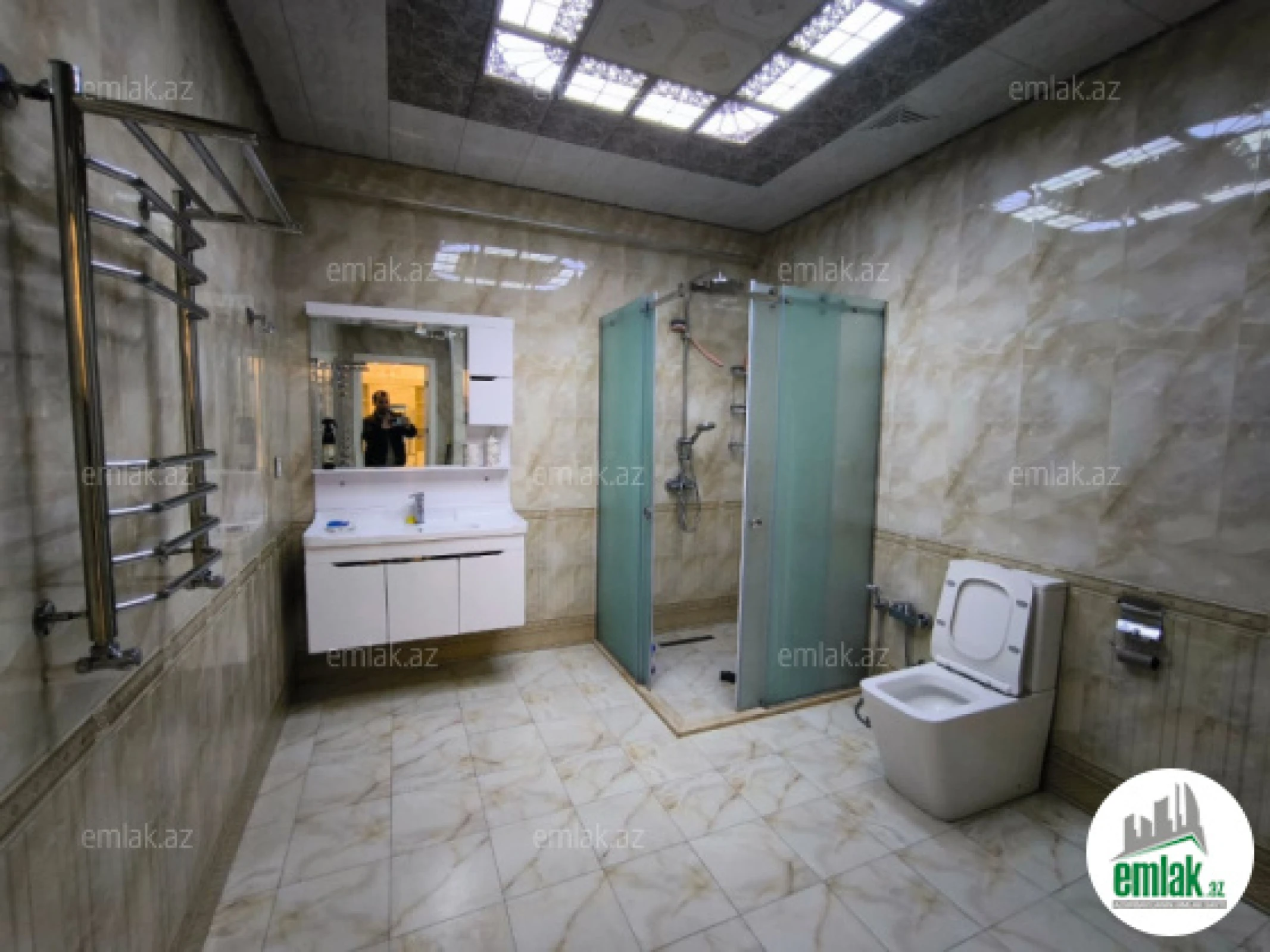 Satılır 4 otaqlı yeni tikili 140 m²