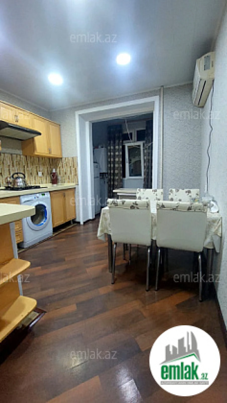 Satılır 3 otaqlı köhnə tikili 75 m²