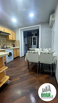 Satılır 3 otaqlı köhnə tikili 75 m²