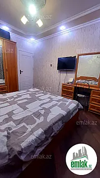 Satılır 3 otaqlı köhnə tikili 75 m²