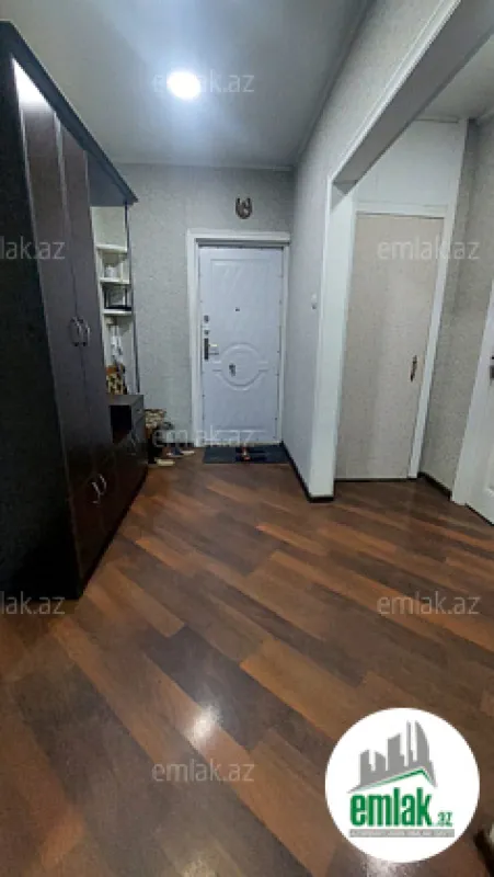 Satılır 3 otaqlı köhnə tikili 75 m²