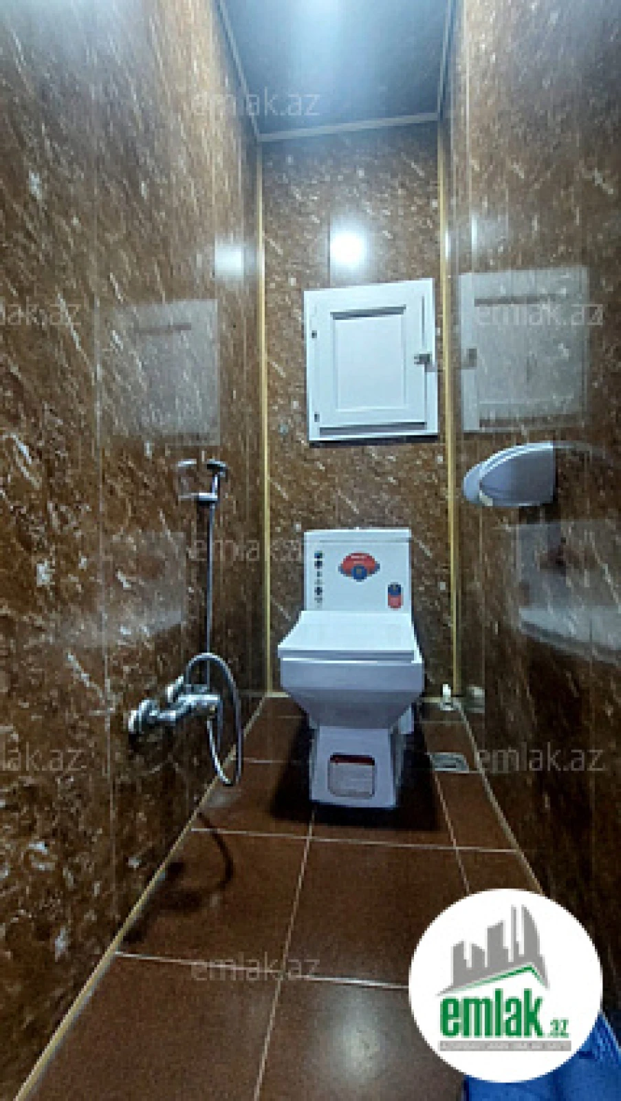 Satılır 3 otaqlı köhnə tikili 75 m²