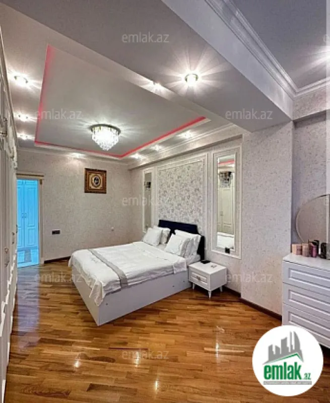 Satılır 2 otaqlı yeni tikili 101 m²