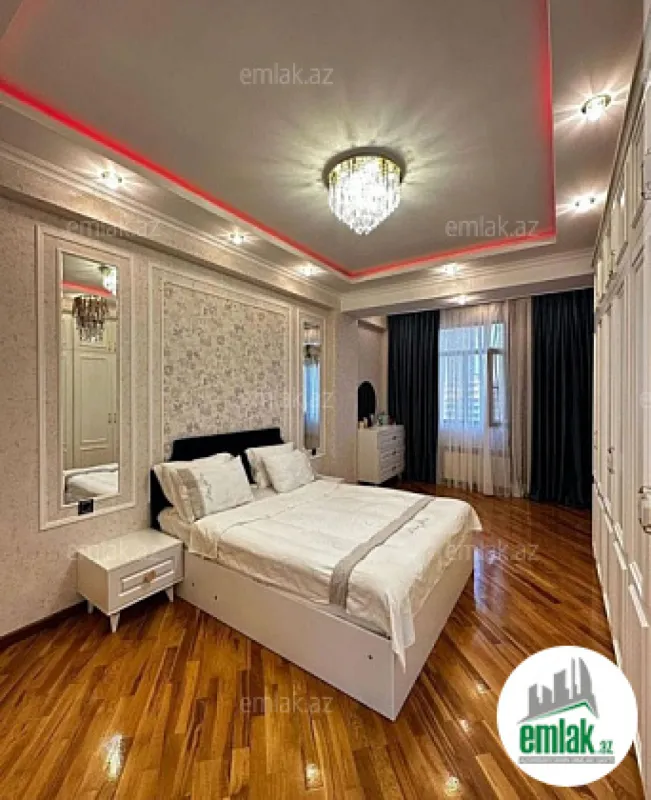 Satılır 2 otaqlı yeni tikili 101 m²