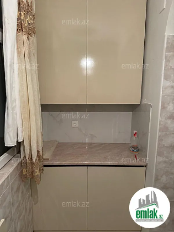 Satılır 2 otaqlı köhnə tikili 40 m²