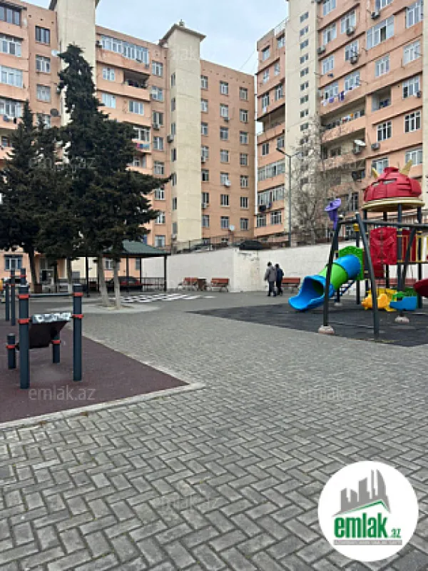 Satılır 2 otaqlı köhnə tikili 40 m²