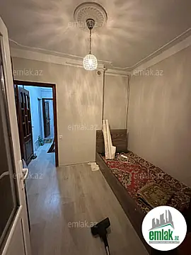 Satılır 2 otaqlı köhnə tikili 40 m²