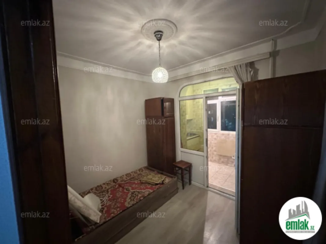 Satılır 2 otaqlı köhnə tikili 40 m²