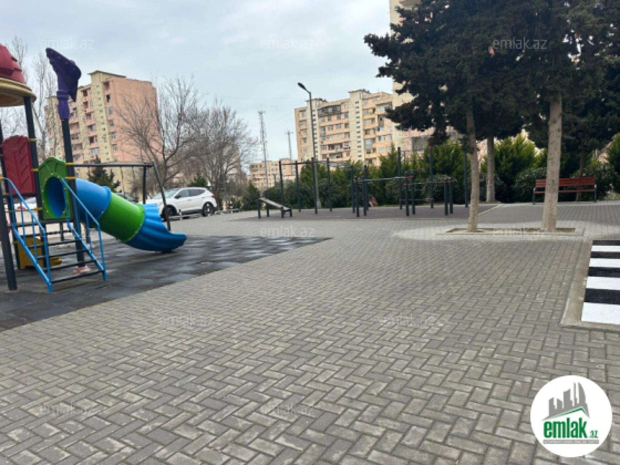 Satılır 2 otaqlı köhnə tikili 40 m²