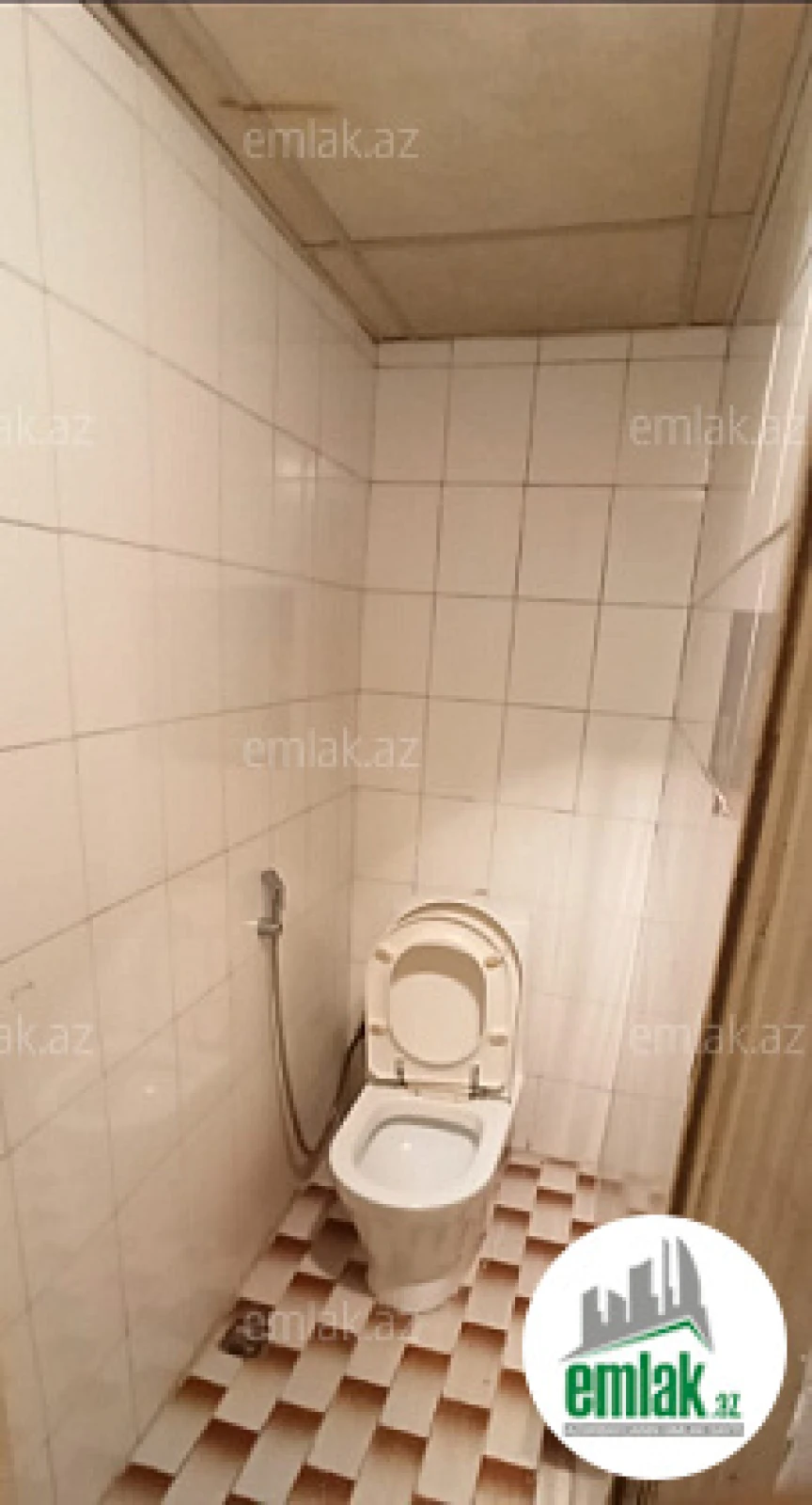 Satılır 3 otaqlı köhnə tikili 75 m²