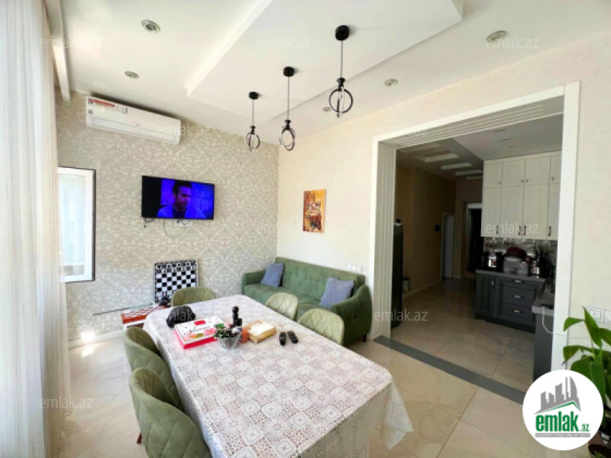 Satılır 3 otaqlı köhnə tikili 90 m²