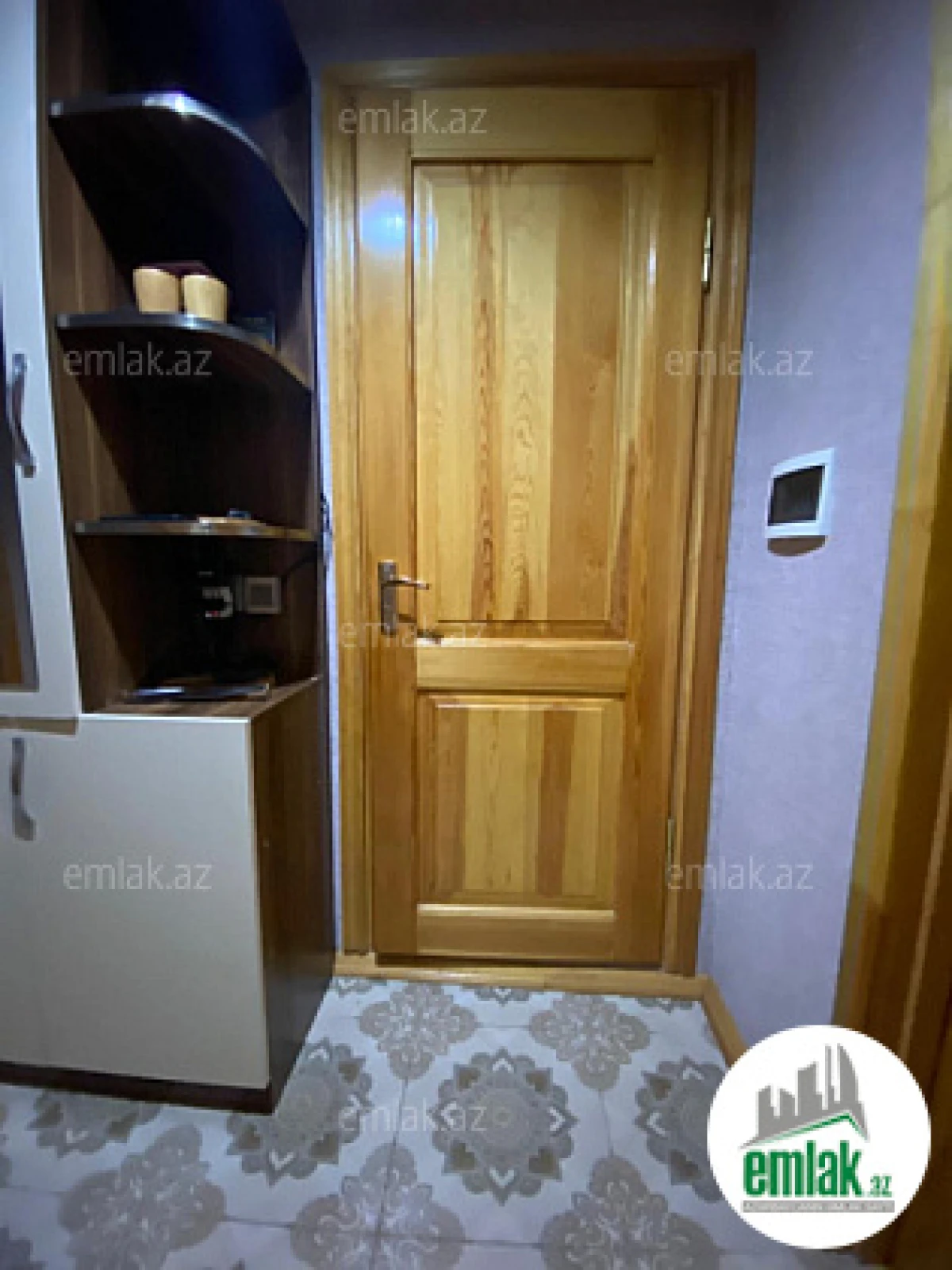 Satılır 2 otaqlı köhnə tikili 60 m²