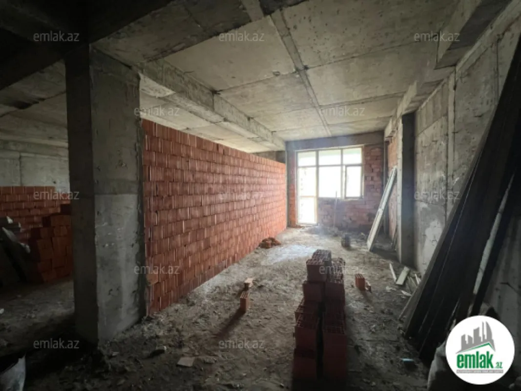 Satılır 4 otaqlı yeni tikili 250 m²